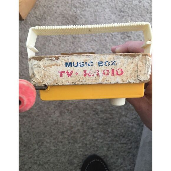 1968 Fisher-Price Jack & Jill Music Box - Picture 9 of 11